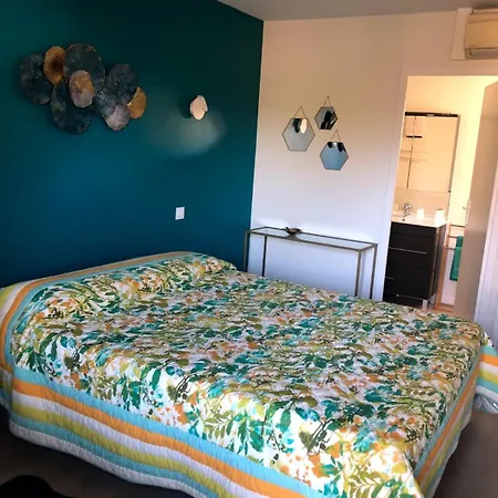 Pensión La Galerne 3*